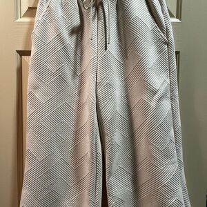 See And Be Seen Cream Textured Outfit